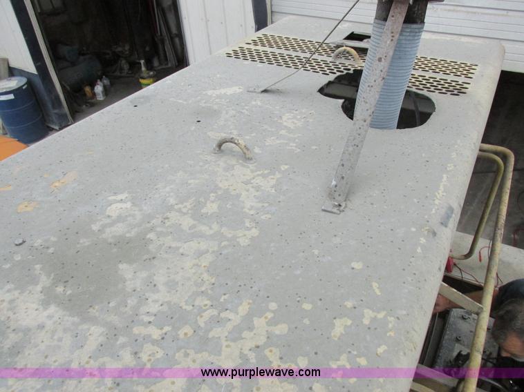 image for item I8959 1991 Clark Michigan 175C wheel loader