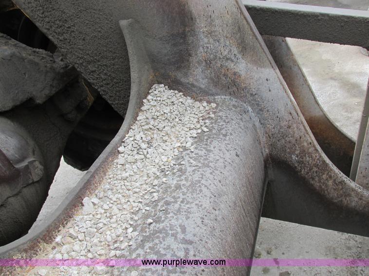 image for item I8959 1991 Clark Michigan 175C wheel loader