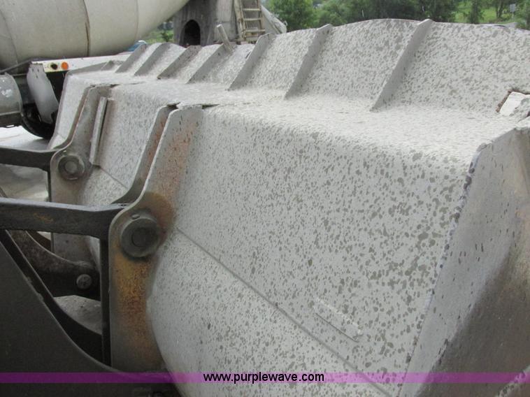 image for item I8959 1991 Clark Michigan 175C wheel loader