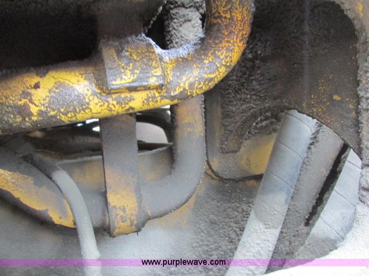 image for item I8959 1991 Clark Michigan 175C wheel loader