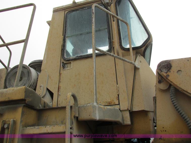 image for item I8959 1991 Clark Michigan 175C wheel loader