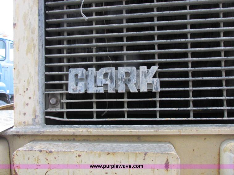 image for item I8959 1991 Clark Michigan 175C wheel loader