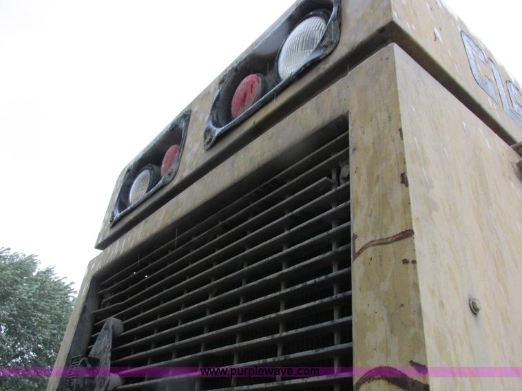 image for item I8959 1991 Clark Michigan 175C wheel loader