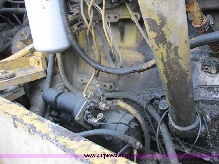 image for item I8959 1991 Clark Michigan 175C wheel loader