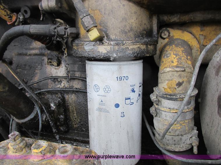 image for item I8959 1991 Clark Michigan 175C wheel loader