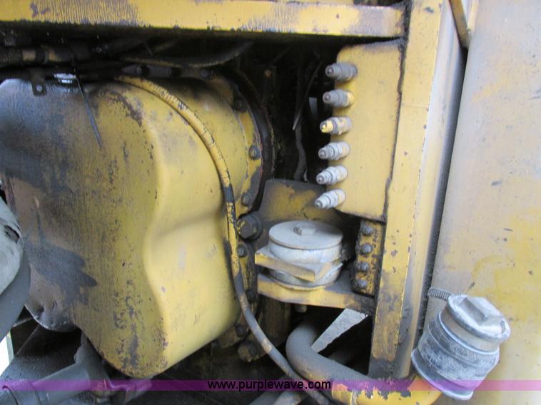 image for item I8959 1991 Clark Michigan 175C wheel loader