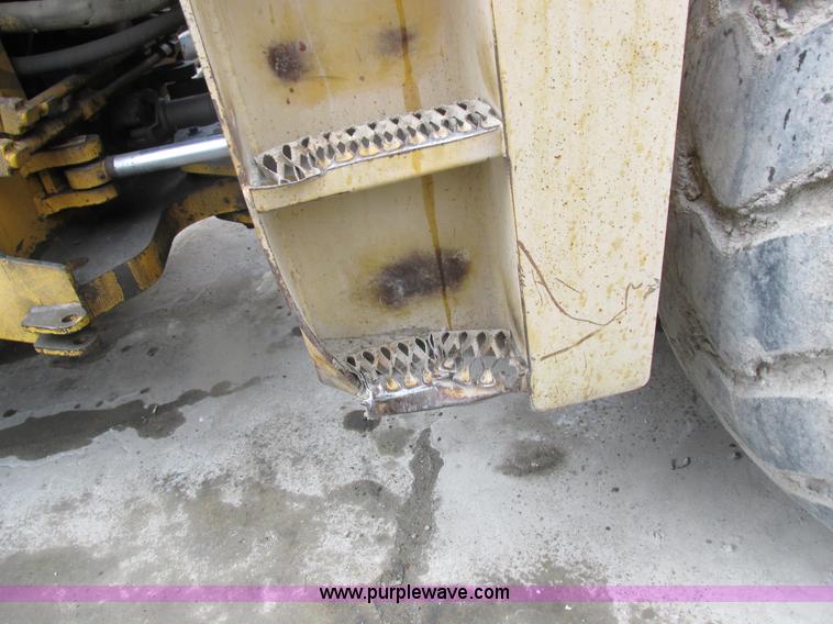 image for item I8959 1991 Clark Michigan 175C wheel loader