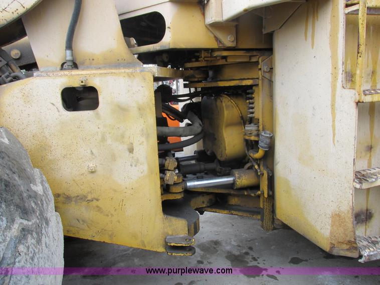 image for item I8959 1991 Clark Michigan 175C wheel loader