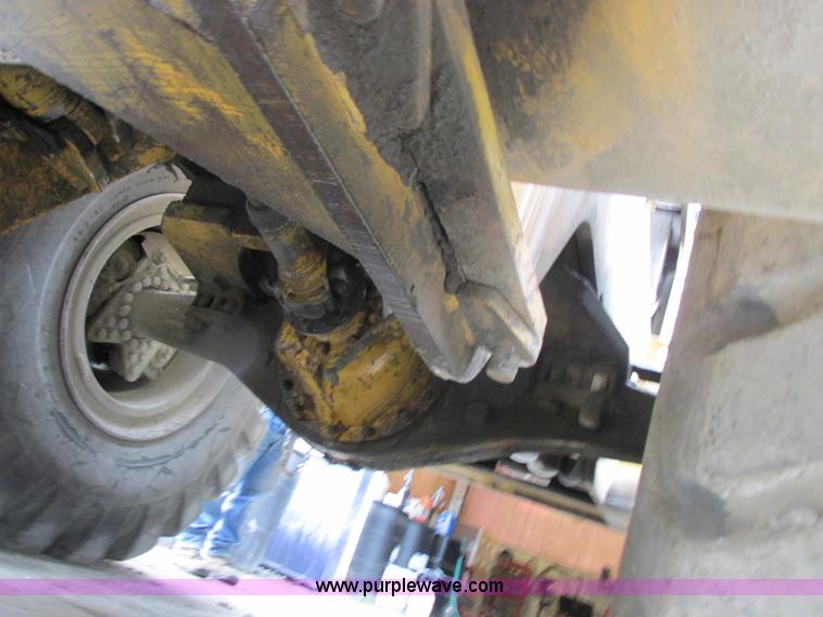 image for item I8959 1991 Clark Michigan 175C wheel loader