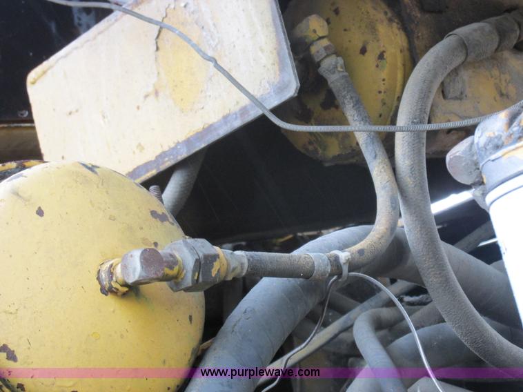 image for item I8959 1991 Clark Michigan 175C wheel loader
