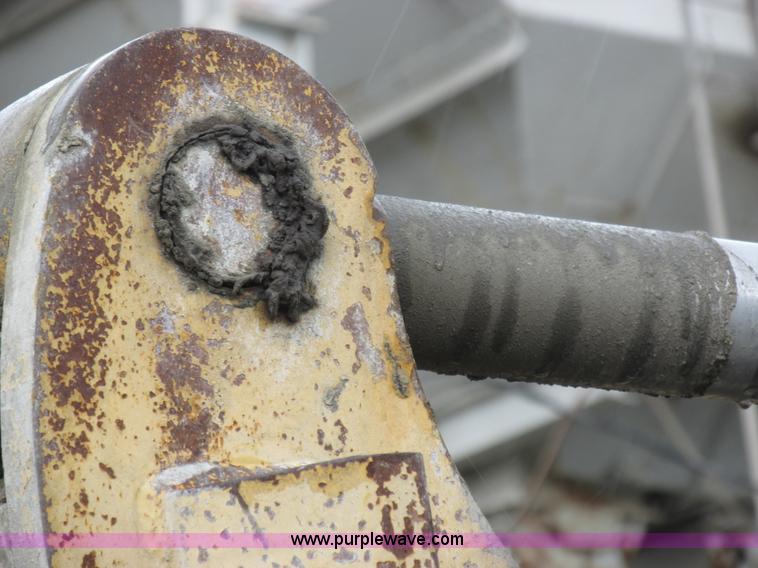 image for item I8959 1991 Clark Michigan 175C wheel loader