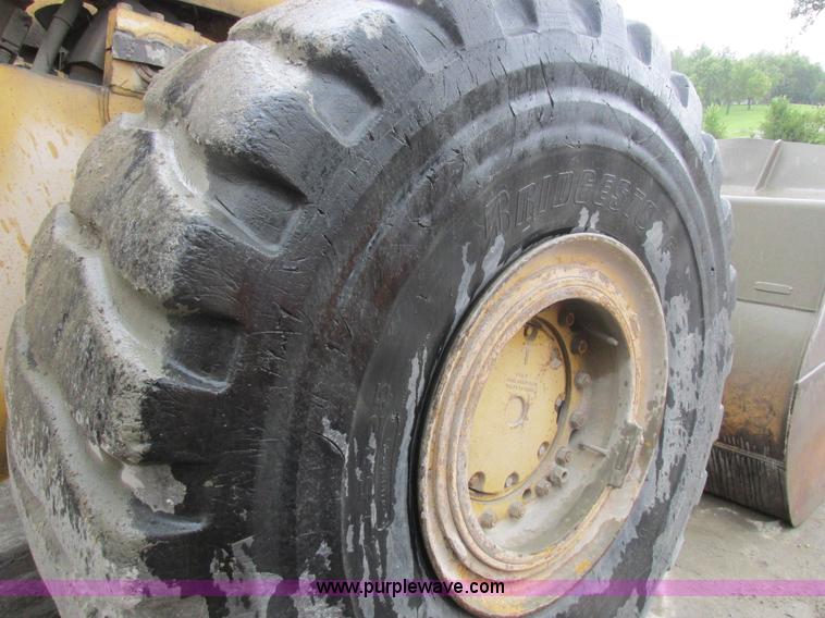image for item I8959 1991 Clark Michigan 175C wheel loader