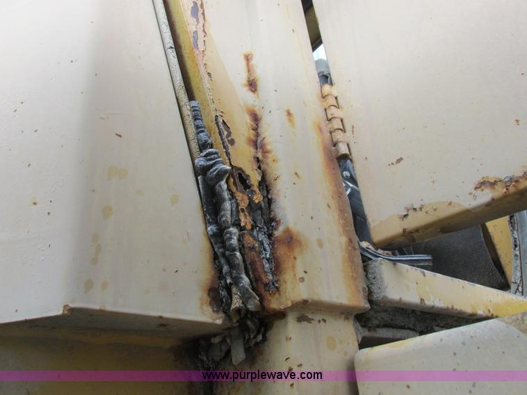 image for item I8959 1991 Clark Michigan 175C wheel loader