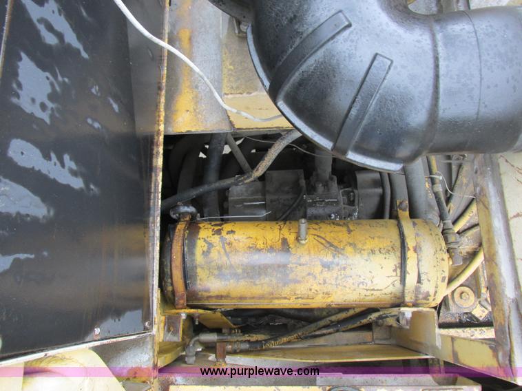 image for item I8959 1991 Clark Michigan 175C wheel loader