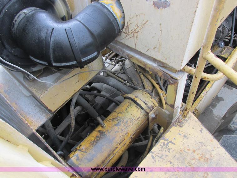image for item I8959 1991 Clark Michigan 175C wheel loader