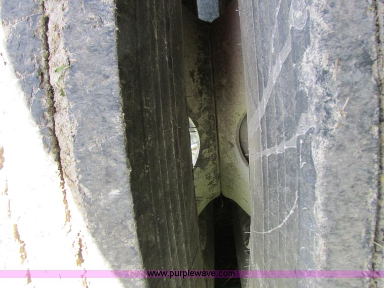 image for item I8969 2000 Wheeler pup trailer