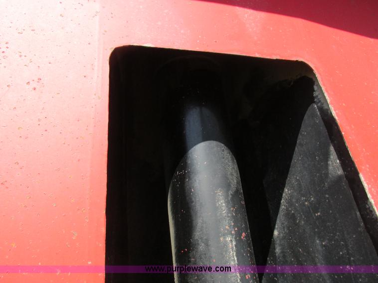 image for item I8969 2000 Wheeler pup trailer