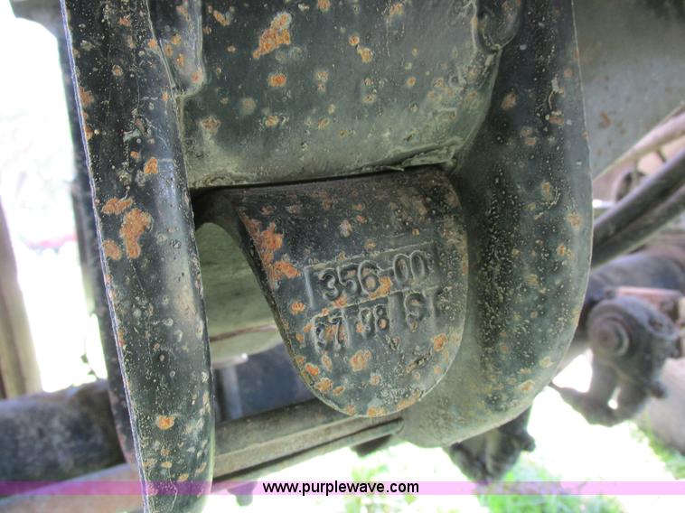 image for item I8969 2000 Wheeler pup trailer