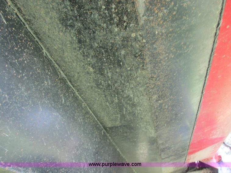 image for item I8969 2000 Wheeler pup trailer