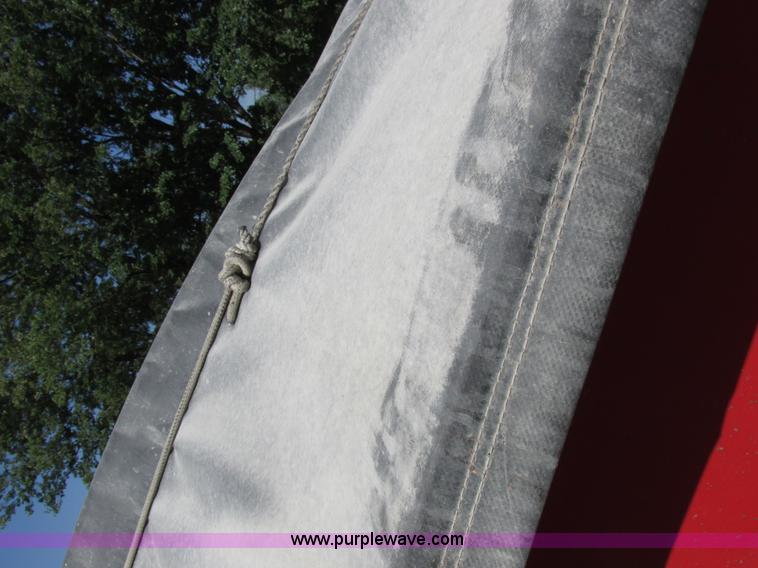 image for item I8969 2000 Wheeler pup trailer