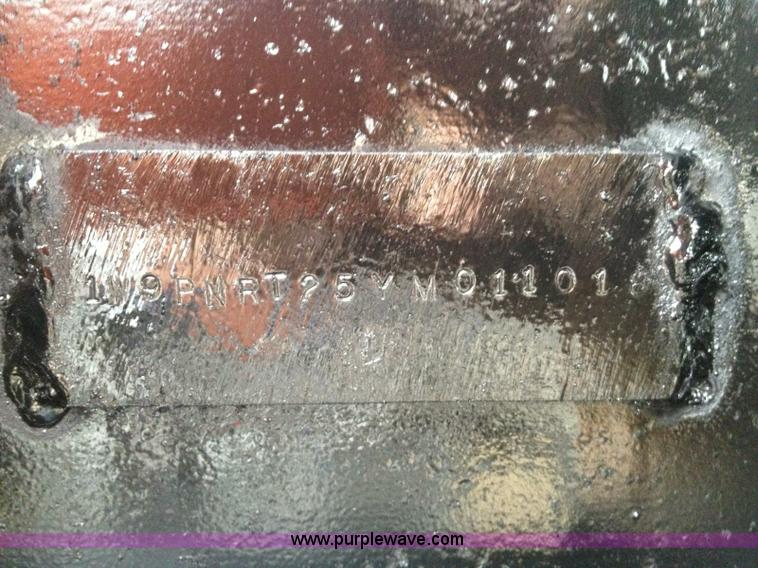 image for item I8969 2000 Wheeler pup trailer