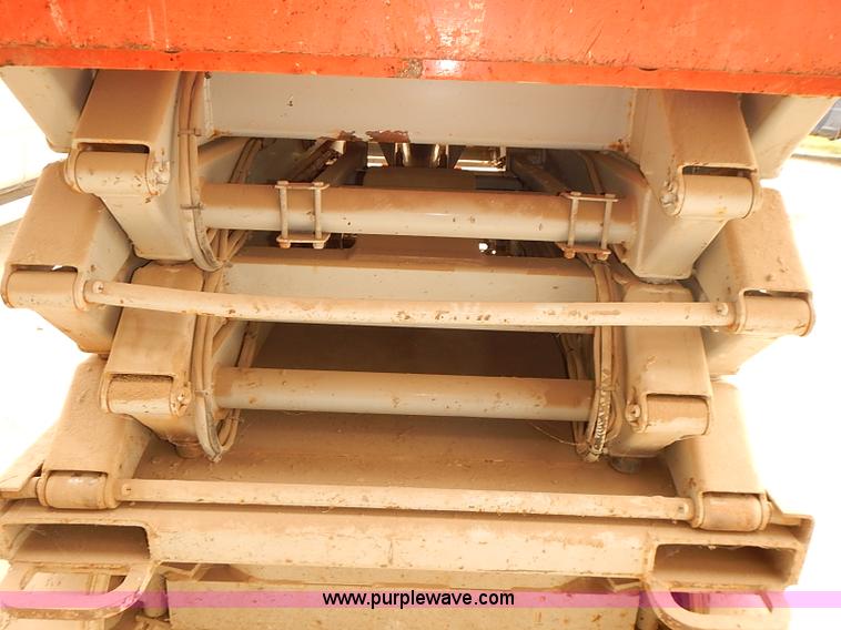 image for item J3105 1999 Skyjack III 4626 scissor lift