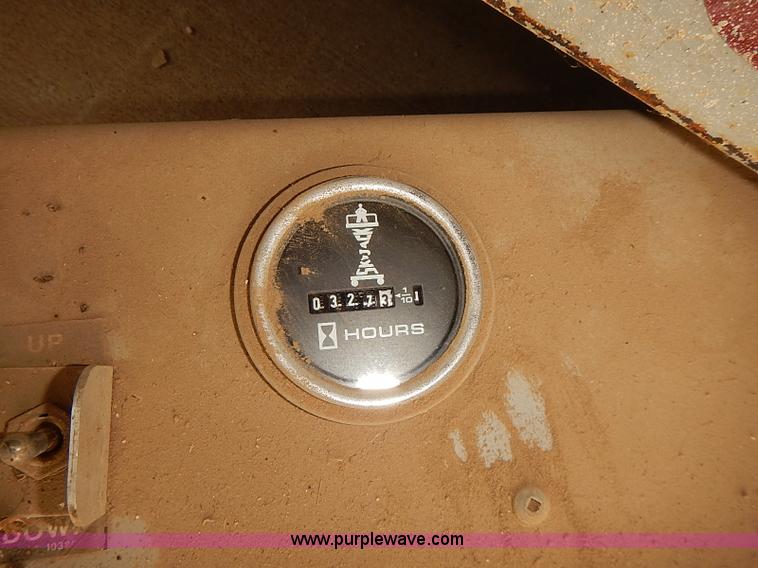 image for item J3105 1999 Skyjack III 4626 scissor lift