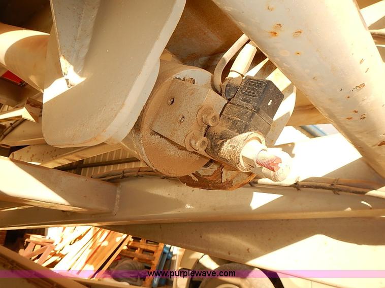 image for item J3105 1999 Skyjack III 4626 scissor lift