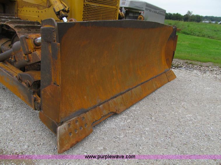 image for item J3413 1974 Caterpillar D7F dozer
