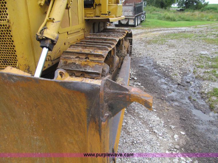image for item J3413 1974 Caterpillar D7F dozer