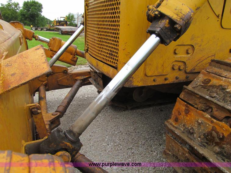 image for item J3413 1974 Caterpillar D7F dozer