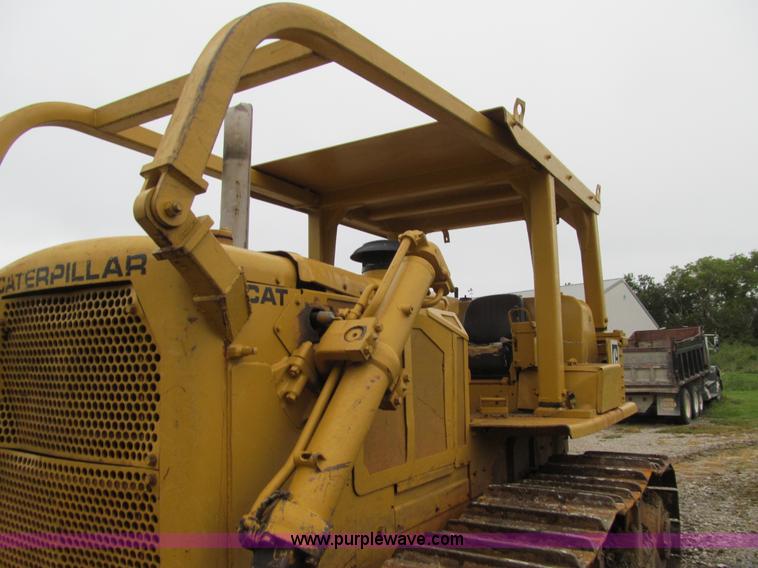 image for item J3413 1974 Caterpillar D7F dozer
