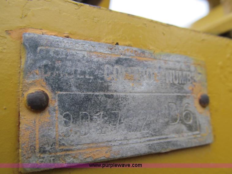 image for item J3413 1974 Caterpillar D7F dozer