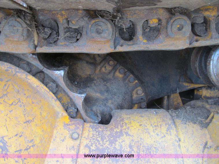 image for item J3413 1974 Caterpillar D7F dozer