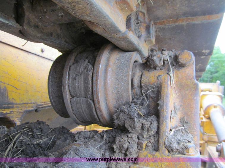 image for item J3413 1974 Caterpillar D7F dozer