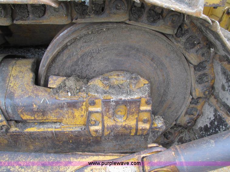 image for item J3413 1974 Caterpillar D7F dozer