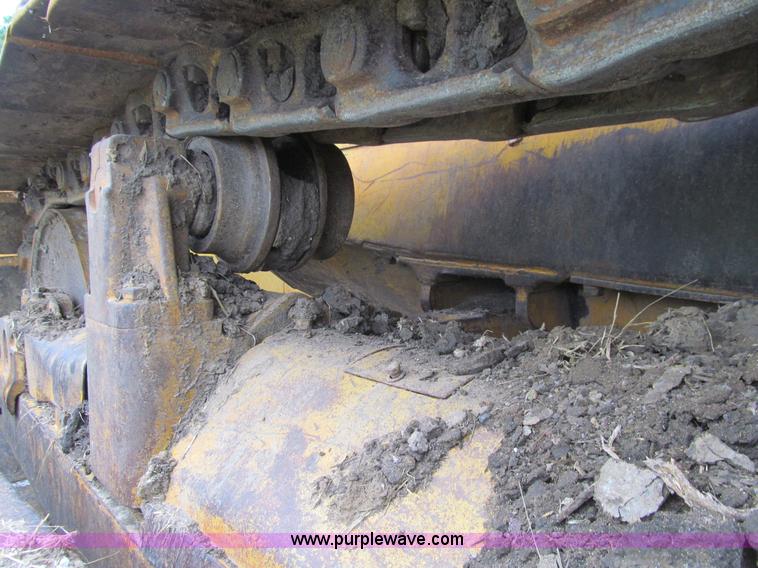image for item J3413 1974 Caterpillar D7F dozer