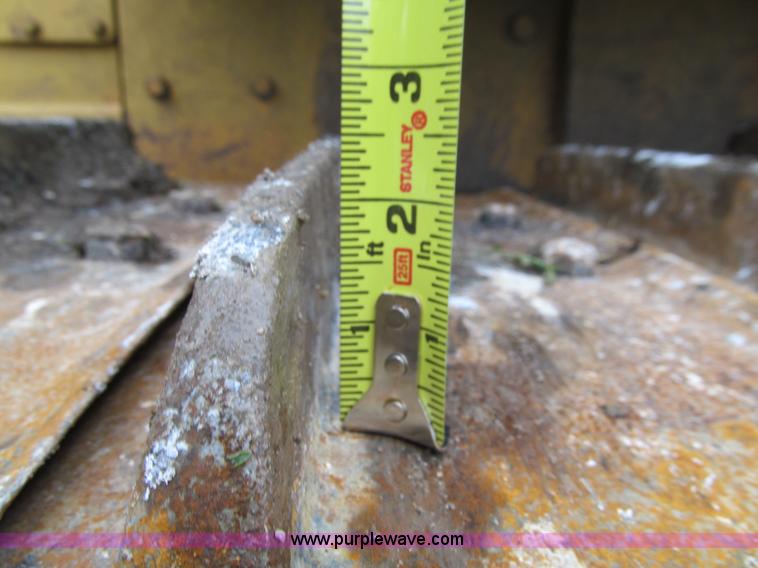 image for item J3413 1974 Caterpillar D7F dozer