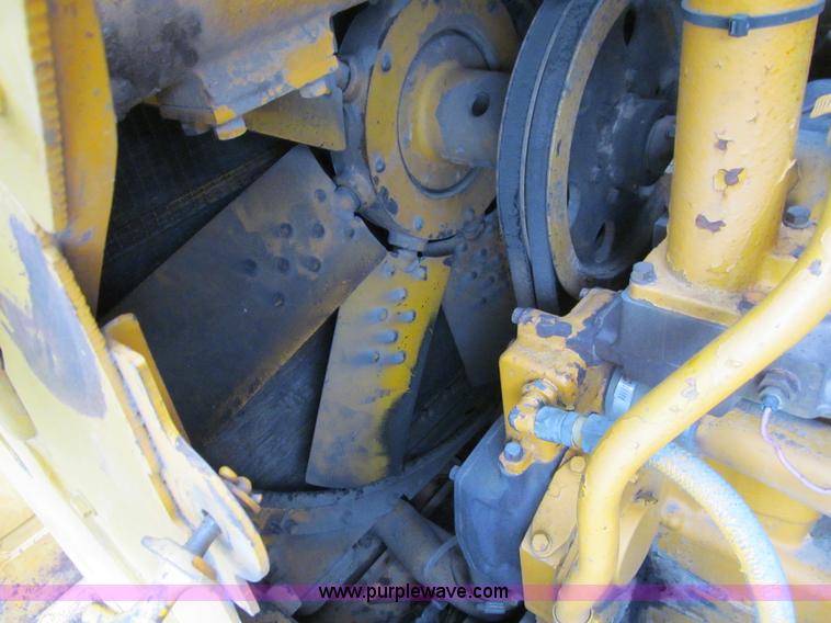 image for item J3413 1974 Caterpillar D7F dozer