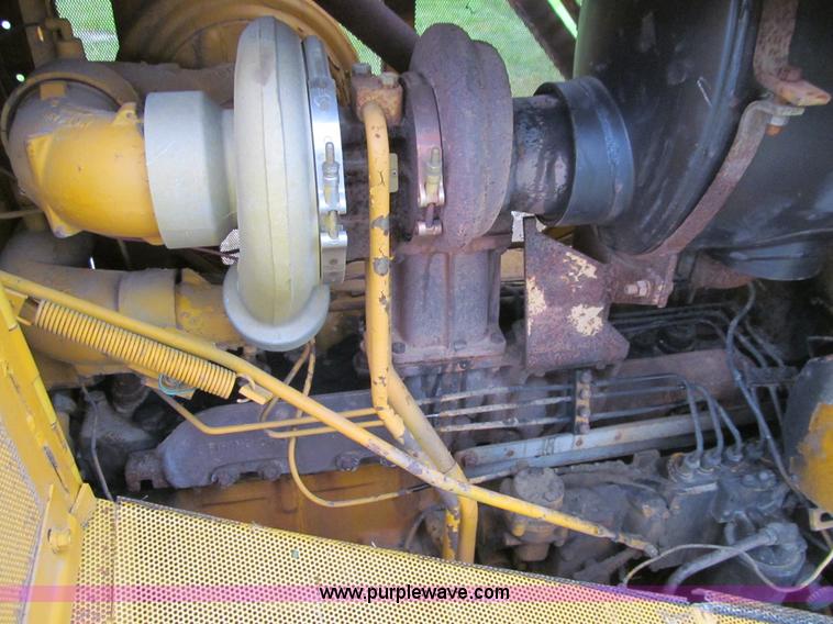 image for item J3413 1974 Caterpillar D7F dozer