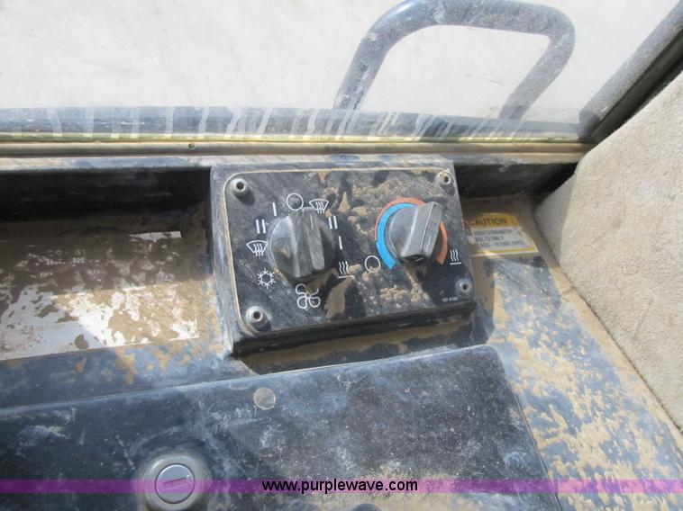 image for item Z9125 2001 Caterpillar 973C track loader