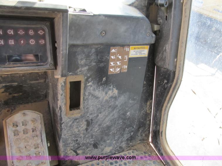 image for item Z9125 2001 Caterpillar 973C track loader