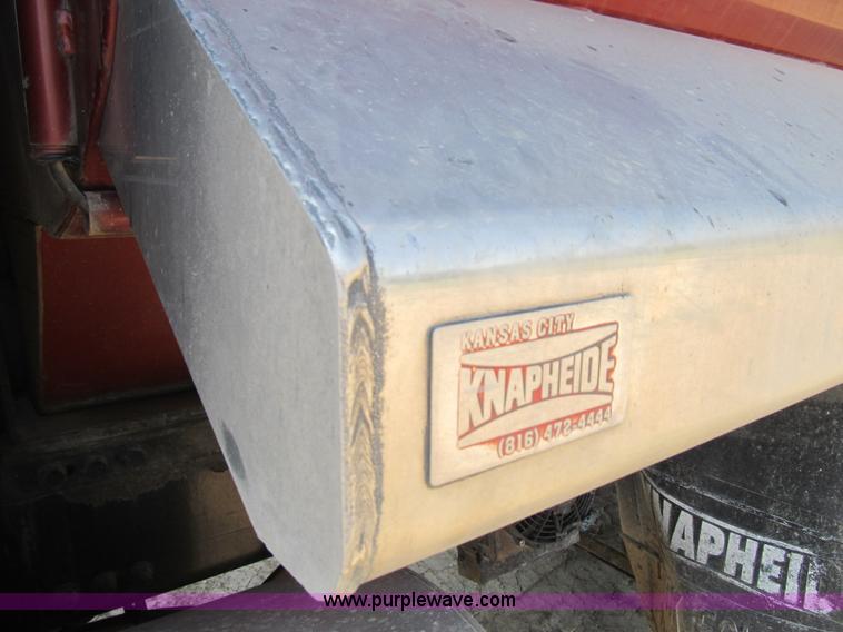 image for item Z9128 2002 Volvo VHD64F triple axle dump truck