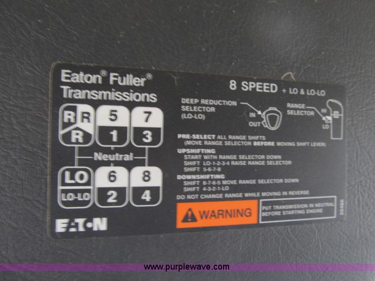 image for item Z9128 2002 Volvo VHD64F triple axle dump truck