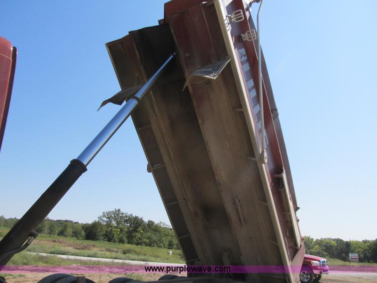 image for item Z9128 2002 Volvo VHD64F triple axle dump truck