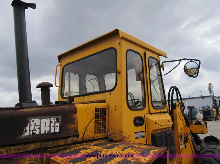 image for item Z9129 1989 Volvo Michigan L70 articulated wheel loader