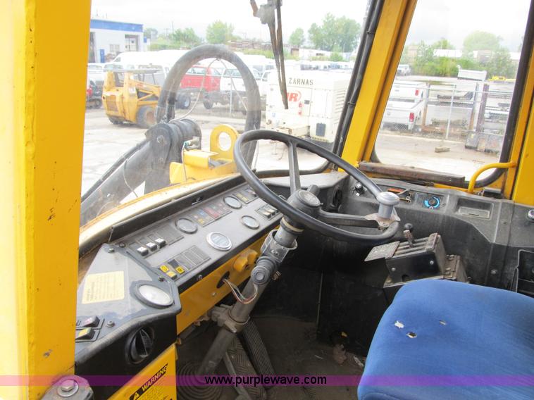 image for item Z9129 1989 Volvo Michigan L70 articulated wheel loader