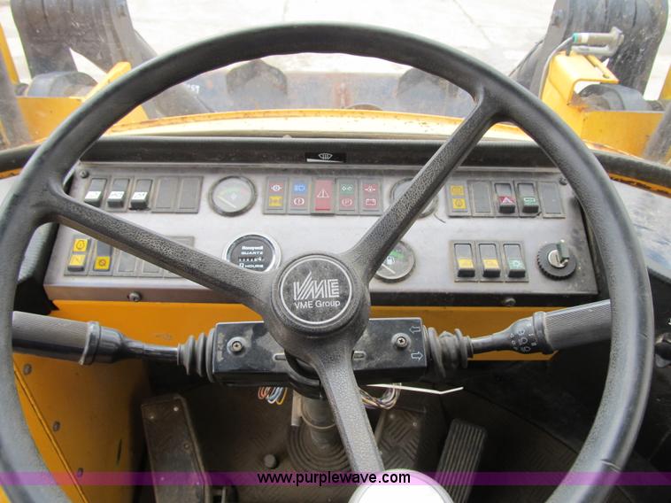 image for item Z9129 1989 Volvo Michigan L70 articulated wheel loader