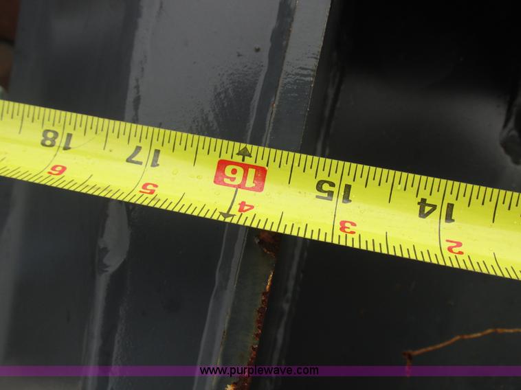 image for item Z9703 35"W x 34"H bucket