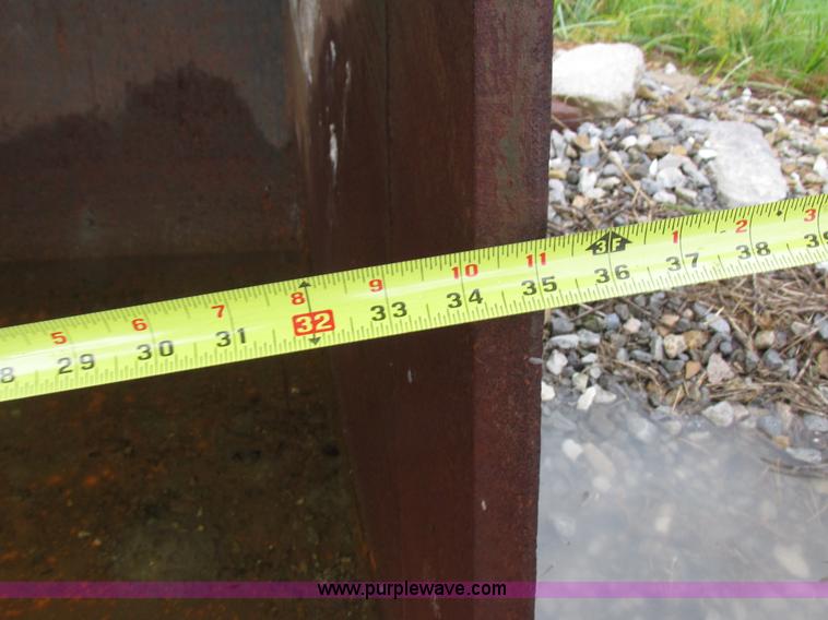 image for item Z9705 35"W x 34"H bucket